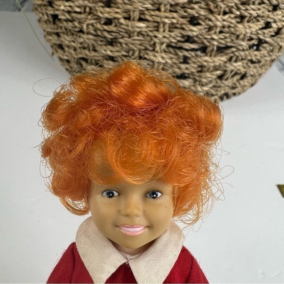 Annie doll from the movie, 1982 Knickerbocker, vintage collectible doll - Picture 5 of 8